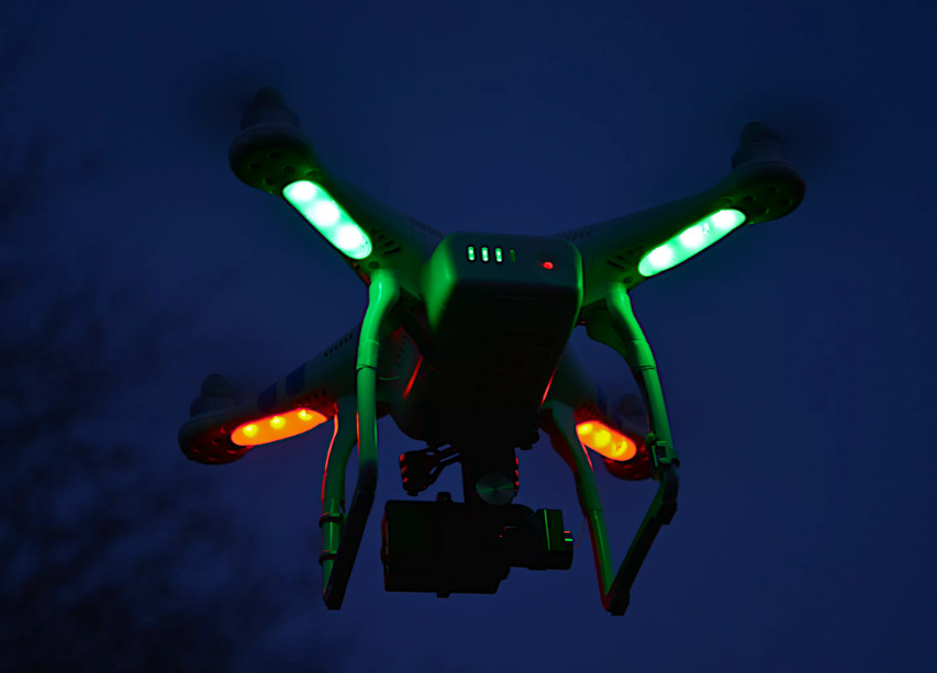 ночной дрон
