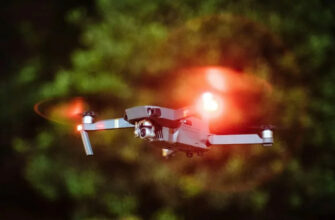 как выглядит дрон в ночном небе